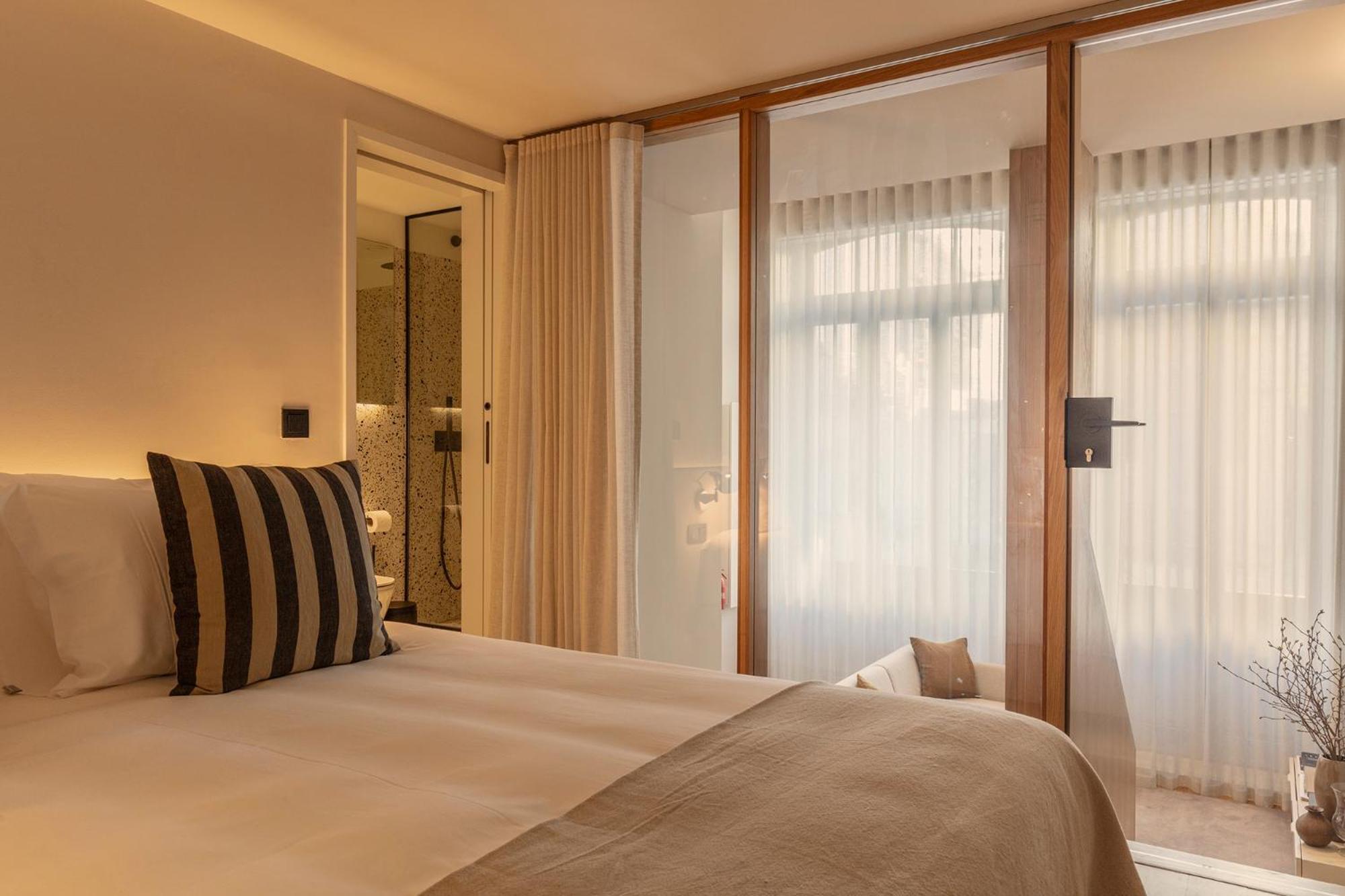 Vandoma Living Suites Porto Pokoj fotografie