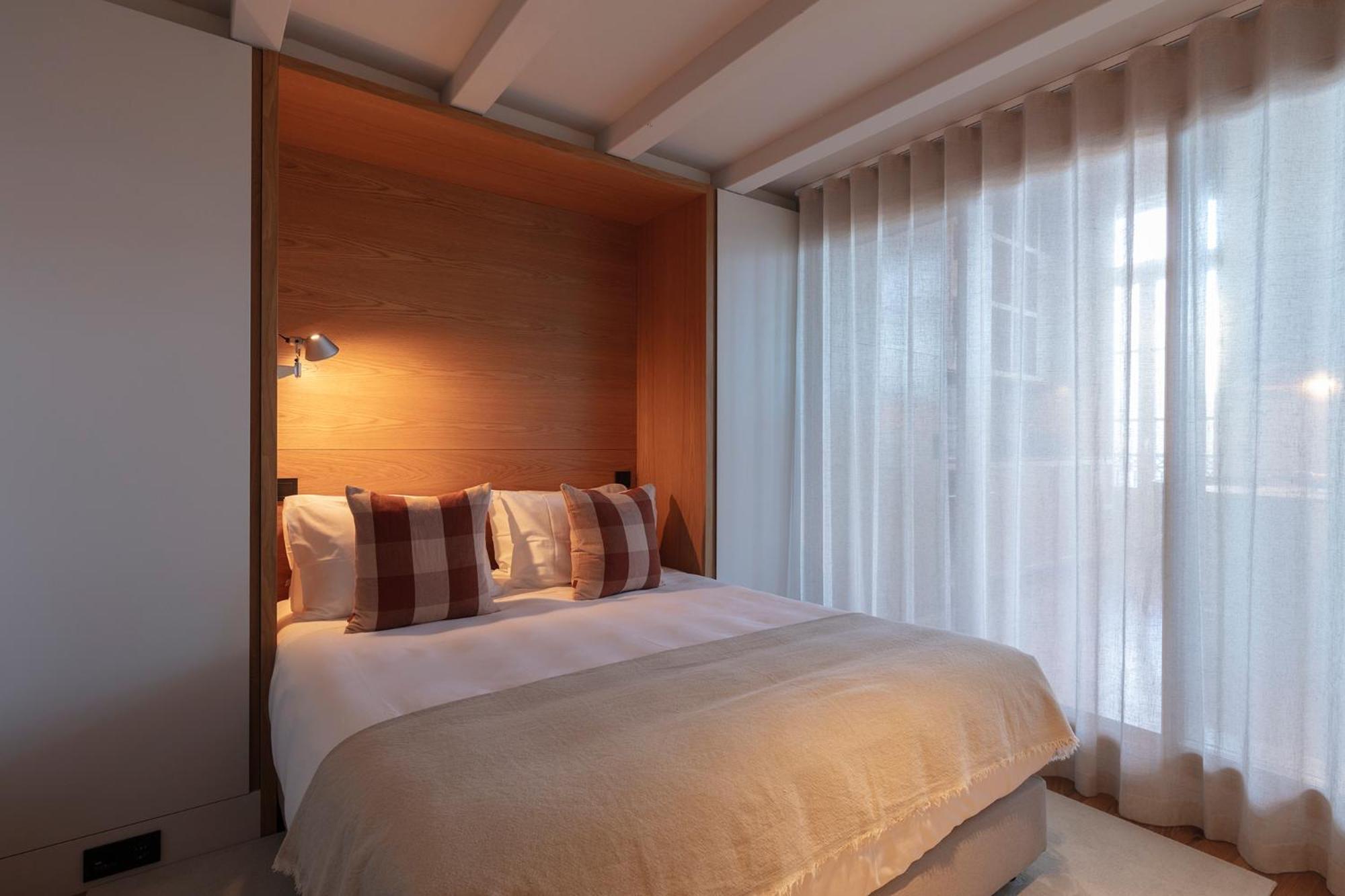 Vandoma Living Suites Porto Pokoj fotografie